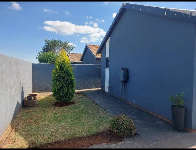 2 BEDROOM HOUSE FOR SALE IN SKY CITY